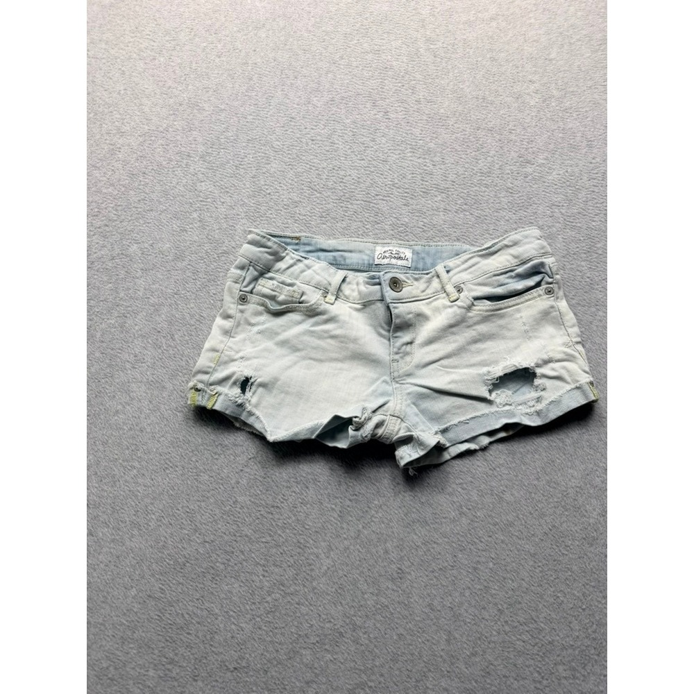 Aeropostale Womens Light Wash Distressed Denim Cut Off Shorts Size 3-4 Waist